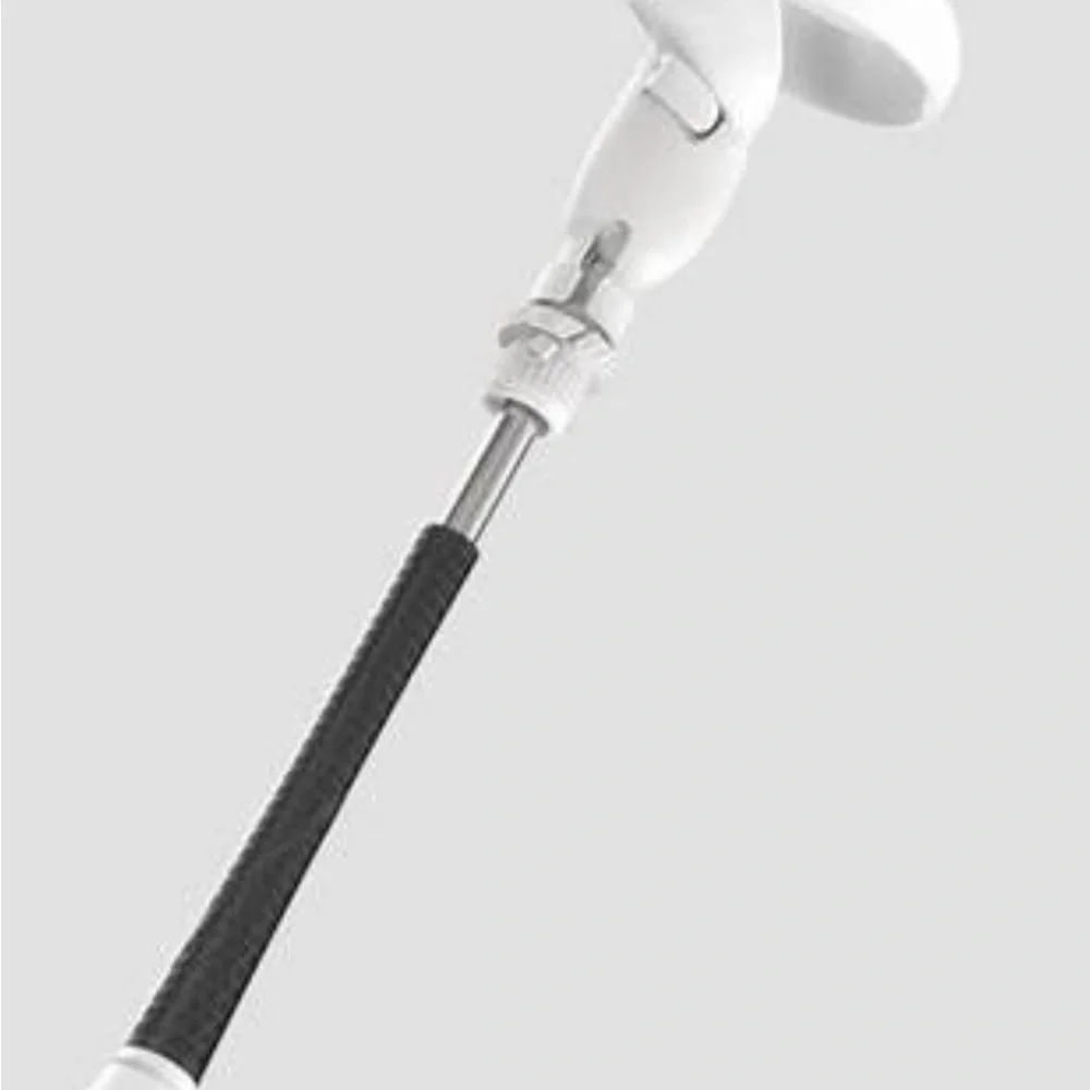 Oculus quest 2 with golf stick attachment